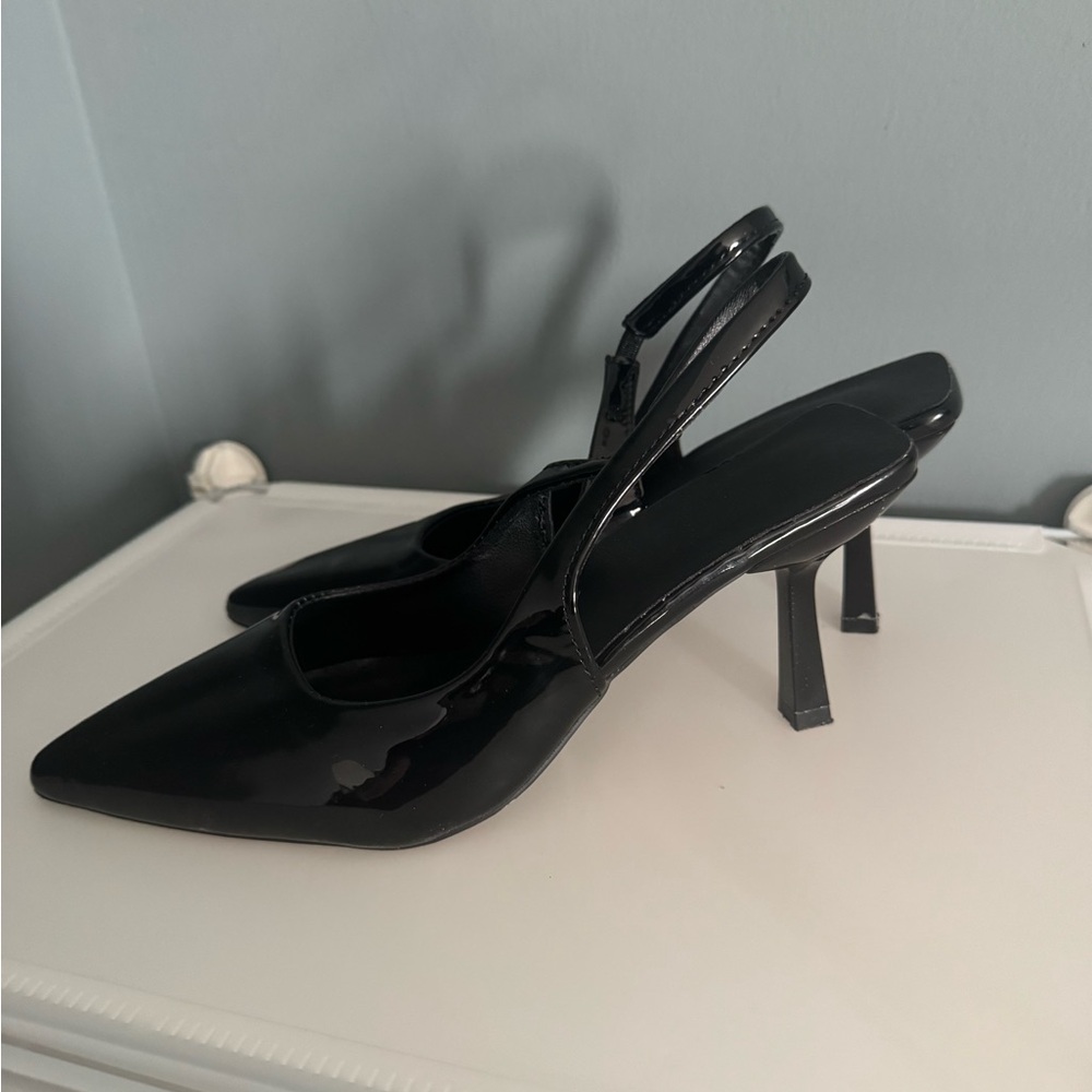Black Slingback Heels - Picture 3 of 3
